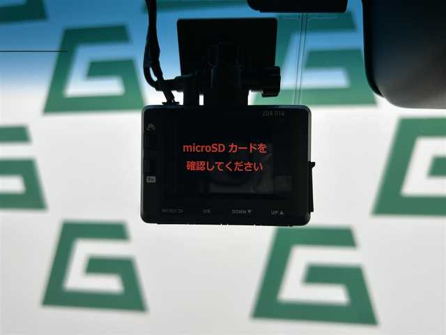 ホンダ Ｎ ＢＯＸ カスタム L ターボ スタイル+ブラック 鹿児島県 2022(令4)年 0.8万km プラチナホワイトパール 社外ナビ/(フルセグ/Bluetooth/DVD/CD)/前後ドライブレコーダー/バックカメラ/ETC/両側パワースライドドア/ホンダセンシング/　・衝突軽減ブレーキ/　・歩行者事故低減ステアリング/　・路外逸脱抑制機能/　・アダプティブクルーズコントロール/　・レーンキープアシストシステム/　・標識認識機能/　・後方誤発進抑制機能/　・先行車発進お知らせ/ステアリングリモコン/電動パーキングブレーキ/ブレーキホールド/純正アルミホイール/社外フロアマット