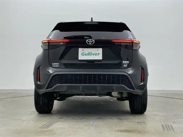 トヨタ ヤリスクロス ハイブリッド GRスポーツ 岡山県 2023(令5)年 2.2万km ブラックマイカ 純正８インチナビ　/【Carplay/AndroidAuto/Bluetooth】/全方位カメラ　/レーダークルーズコントロール　/ビルトインＥＴＣ　/ブラインドスポットモニター/前席シートヒーター　/ハーフレザーシート/ＬＥＤヘッドライト　/ステアリングヒーター　/電動リアゲート　/コーナーセンサー　/オートハイビーム　/スペアキー×1/禁煙車/オートブレーキホールド