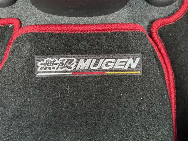 ホンダ フィット G スマートセレクション 滋賀県 2010(平22)年 5.4万km プレミアムホワイトパール ケンウッドフルセグ ナビ/　フルセグ Bluetooth CD DVD SD FM AM/HONDAスマートキーシステム/スペアキー有り/無限フロントスポイラー/無限リアスポイラー/無限サイドスポイラー/無限フロントグリル/無限フロアマット/無限ドアバイザー/ECO FORME15インチアルミ/Fパッケージ/純正ETC/純正ディスチャージヘッドランプ/フォフランプ/LEDドアミラーウインカー/電動格納式リモコンカラードドアミラー/高熱線吸収/UVカット機能付プライバシーガラス/　（リアドア/リアクォーター/テールゲート）/運転席ハイトアジャスター（ラチェット式）/アレルフリー高性能脱臭フィルター/取説/保証書