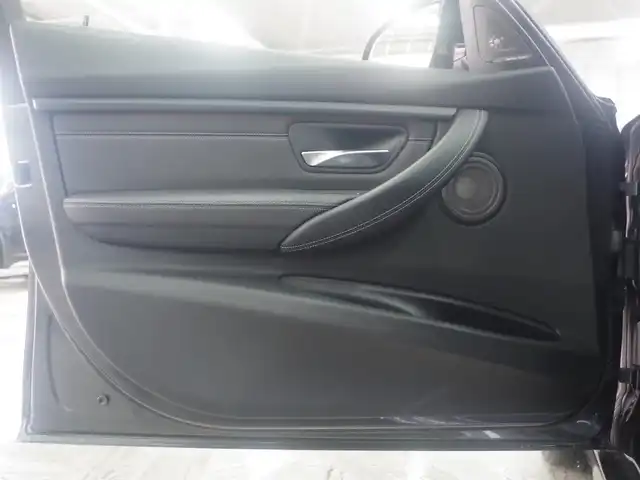 ＢＭＷ Ｍ３ セダン コンペティション 兵庫県 2017(平29)年 4.2万km グレー ハーマンカードン/レザーシート/シートヒーター/ヘッドアップディスプレイ/LKA/BSM/純正ナビ/バックカメラ/クルーズコントロール/ドライブレコーダー/LEDヘッドライト/スマートキー