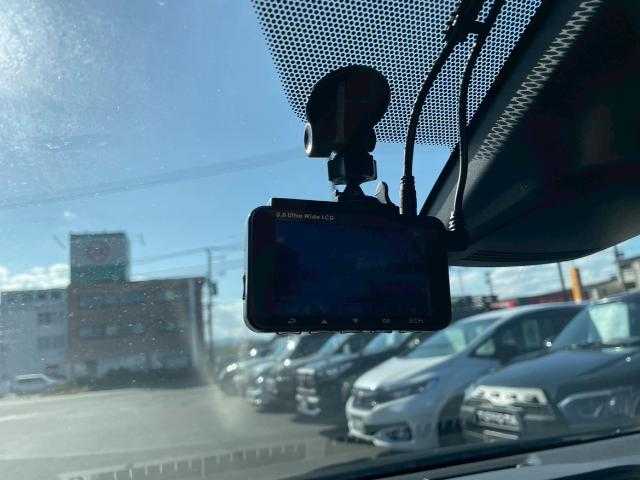 トヨタ アクア クロスオーバー グラム 岩手県 2018(平30)年 8.5万km オリーブマイカM 純正ナビ/ＣＤ／ＤＶＤ／ＢＴ／フルセグ/バックカメラ/プリクラッシュセーフティ/レーンキープ/前後ドラレコ/前席シートヒーター/ハーフレザーシート/前後ソナー/フロアマット