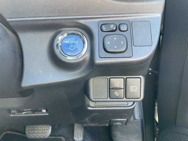 トヨタ アクア クロスオーバー グラム 岩手県 2018(平30)年 8.5万km オリーブマイカM 純正ナビ/ＣＤ／ＤＶＤ／ＢＴ／フルセグ/バックカメラ/プリクラッシュセーフティ/レーンキープ/前後ドラレコ/前席シートヒーター/ハーフレザーシート/前後ソナー/フロアマット