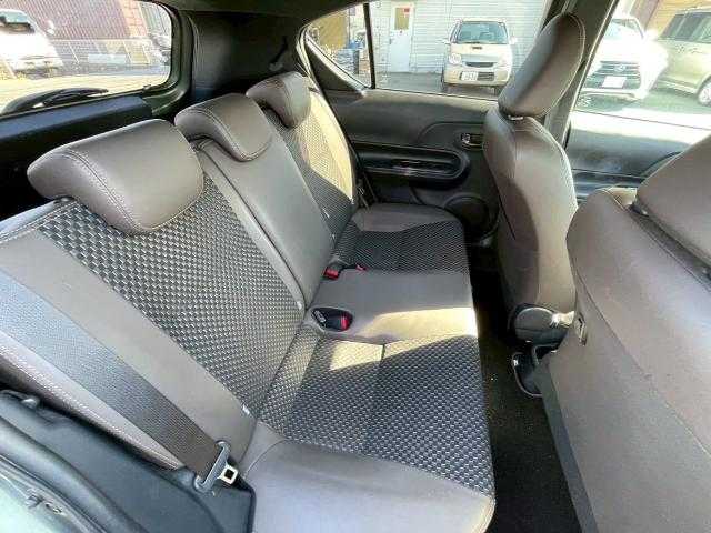 トヨタ アクア クロスオーバー グラム 岩手県 2018(平30)年 8.5万km オリーブマイカM 純正ナビ/ＣＤ／ＤＶＤ／ＢＴ／フルセグ/バックカメラ/プリクラッシュセーフティ/レーンキープ/前後ドラレコ/前席シートヒーター/ハーフレザーシート/前後ソナー/フロアマット