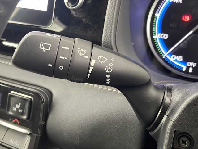 トヨタ ノア ハイブリッド S－Z 埼玉県 2023(令5)年 4.3万km パール ウィンカーミラー/ドアバイザー/純正フロアマット/プッシュスタート/スマートキー×2/ドライブモード/前後ドラレコ/前後シートヒータ/両側パワースライドドア/純正ナビ/コーナーセンサー/パーキングサポートブレーキ/ETC