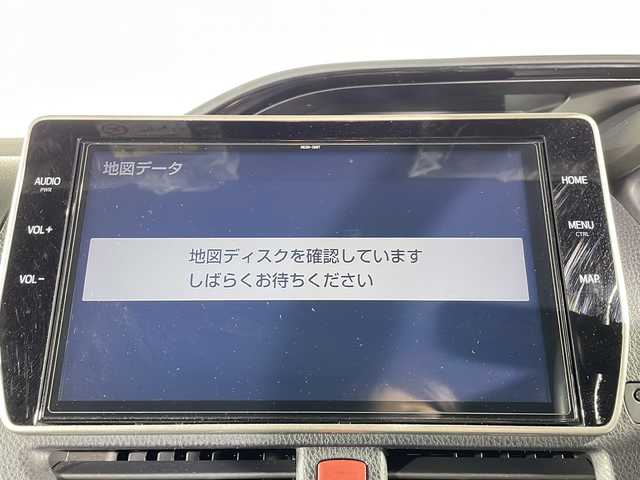 トヨタ エスクァイア ハイブリッド Gi 福岡県 2019(令1)年 2.4万km スパークリングブラックパールクリスタルシャイン 禁煙車純正10型SDナビ（フルセグTV/DVD/CD/BT）バックモニタートヨタセーフティー両側パワスラETCクルコンドラレコLEDヘッドライトレザーシート（合皮）USBポートシートヒーター