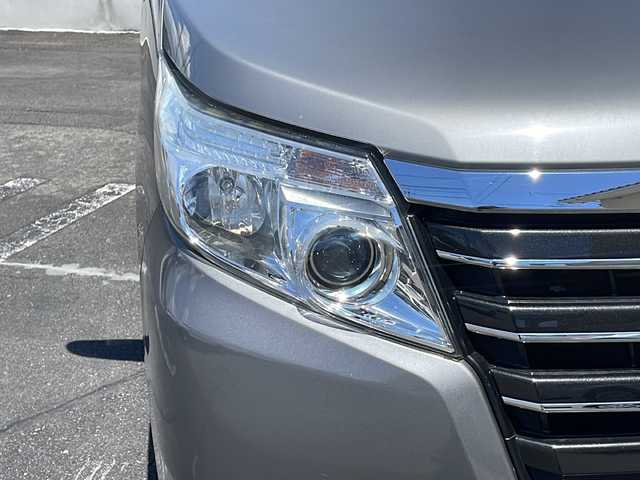 トヨタ ノア X ディライトプラス 長野県 2015(平27)年 11.7万km アイスチタニウムマイカメタリック (株)IDOMが運営する【じしゃロン長野店】の自社ローン専用車両になります/こちらは現金またはオートローンご利用時の価格です。自社ローンご希望の方は別途その旨お申付け下さい./社外ナビ　（CD/DVD/BT）/両側パワースライドドア/ステアリングスイッチ/前方向ドライブレコーダー/純正フロアマット/フリップダウンモニター/ビルトインETC/社外AW