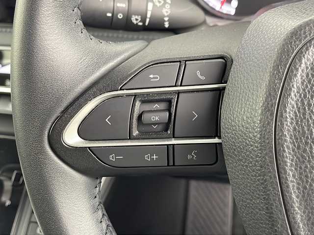 トヨタ ヴォクシー S－Z 埼玉県 2023(令5)年 2万km 黒 両側パワースライドドア/クルーズコントロール/ETC2.0/コーナーセンサー/パーキングブレーキサポート/純正ナビ/バックカメラ/前席シートヒータ/ドアバイザー/純正アルミ/純正フロアマット/ウィンカーミラー/前ドラレコ/革巻きハンドル/スペアキー/プッシュスタート