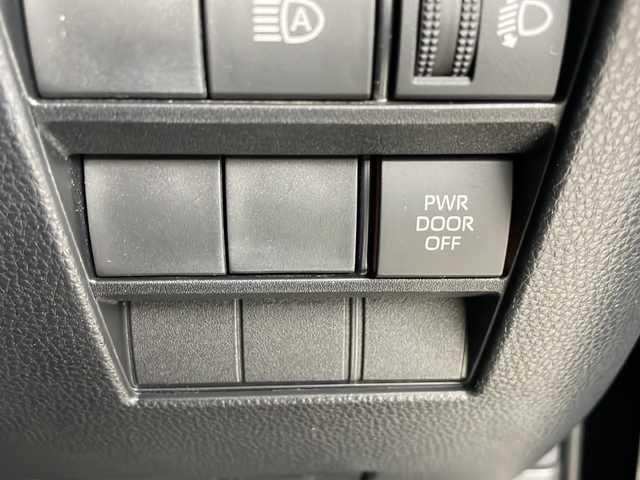 トヨタ ヴォクシー S－Z 埼玉県 2023(令5)年 2万km 黒 両側パワースライドドア/クルーズコントロール/ETC2.0/コーナーセンサー/パーキングブレーキサポート/純正ナビ/バックカメラ/前席シートヒータ/ドアバイザー/純正アルミ/純正フロアマット/ウィンカーミラー/前ドラレコ/革巻きハンドル/スペアキー/プッシュスタート