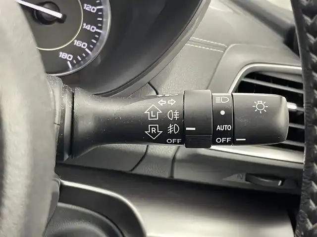 スバル インプレッサ スポーツ 2．0i－L アイサイト 埼玉県 2017(平29)年 6.8万km クォーツブルーP 純正ナビ　バックカメラ　ＢＳＭ　ＥＴＣ　アイサイトＶｅｒ３　レーダークルーズコントロール　パドルシフト　ステアリングスイッチ　純正アルミホイール　スマートキー　オートライト　ＬＥＤヘッドライト　地デジ