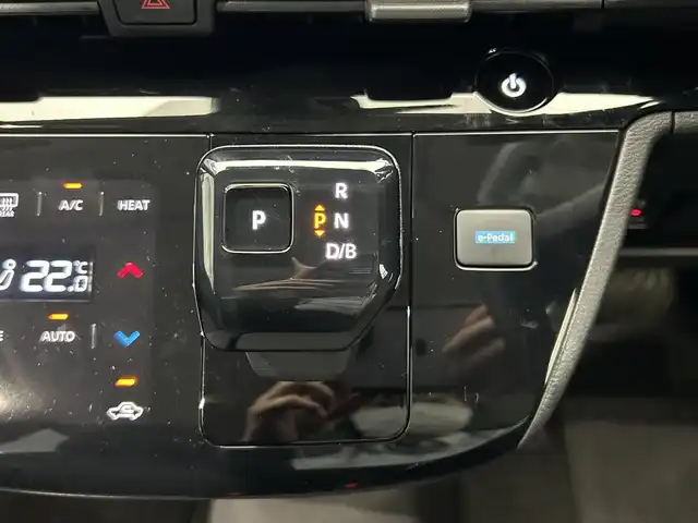 日産 サクラ X 鹿児島県 2023(令5)年 1.2万km スターリングシルバーM 純正ナビ　/フルセグＴＶ　/全方位カメラ　/前後ドラレコ　/前後コーナーセンサー　/Ｂｌｕｅｔｏｏｔｈ　/ＬＥＤヘッドライト/純正アルミ　/純正フロアマット　/プッシュスタート　/電動パーキングブレーキ　/オートホールド/インテリジェントエマージェンシーブレーキ/e-pedar/スマートキー/プッシュスタート/スペアキー/カーテンエアバッグ