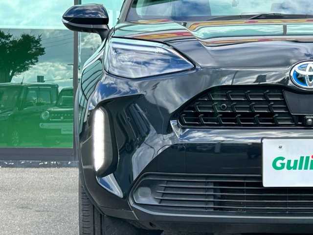 トヨタ ヤリスクロス ハイブリッド Z 和歌山県 2022(令4)年 5.2万km ブラックマイカ 純正8インチディスプレイオーディオ/全方位カメラ/BT/衝突軽減ブレーキ/レーダークルコン/レーンキープアシスト/前後コーナーセンサー/オートライト/ビルトインETC/前後ドラレコ/シートヒーター/パワーシート/レザー調シートカバー/純正18インチアルミ/純正フロアマット/LEＤヘッドライト/フルオートパワーウィンドウ