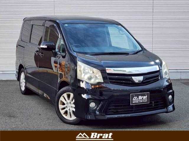 トヨタ ノア Si 岩手県 2012(平24)年 9.5万km ブラック 後席モニター/片側パワスラ/前後ソナー/純正ＨＤＤナビ/フルセグ／ＣＤ／ＤＶＤ/ＥＴＣ/バックカメラ/パドルシフト/ステアリングリモコン/取扱説明書/スペアキー