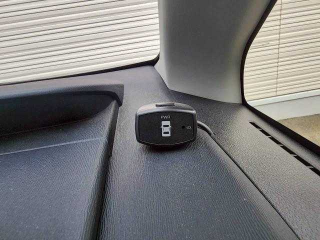 トヨタ ノア Si 岩手県 2012(平24)年 9.5万km ブラック 後席モニター/片側パワスラ/前後ソナー/純正ＨＤＤナビ/フルセグ／ＣＤ／ＤＶＤ/ＥＴＣ/バックカメラ/パドルシフト/ステアリングリモコン/取扱説明書/スペアキー