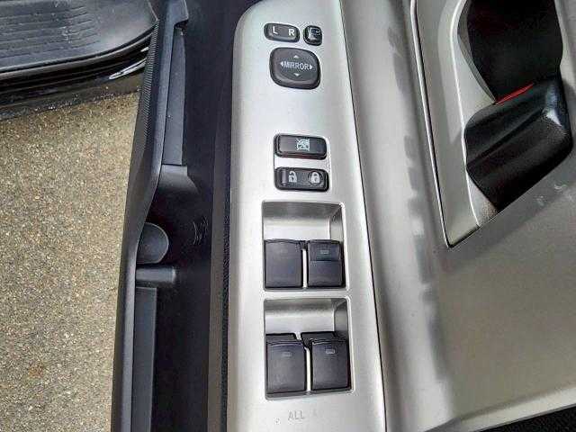 トヨタ ノア Si 岩手県 2012(平24)年 9.5万km ブラック 後席モニター/片側パワスラ/前後ソナー/純正ＨＤＤナビ/フルセグ／ＣＤ／ＤＶＤ/ＥＴＣ/バックカメラ/パドルシフト/ステアリングリモコン/取扱説明書/スペアキー