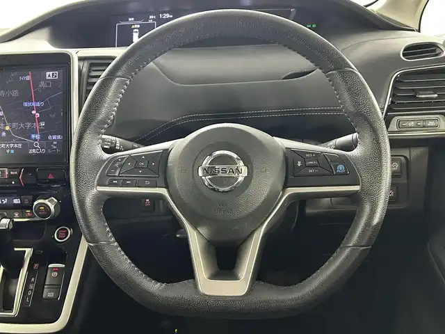 日産 セレナ ハイウェイスター Vセレクション 佐賀県 2018(平30)年 6.2万km シャイニングブルー 社外11インチナビ/CD/DVD/フルセグTV/Bluetooth/プロパイロット/衝突軽減ブレーキ/レーンキープ/両側パワースライドドア/社外11.5インチ後席モニター/横滑り防止/ハンズフリースライドドア/前方ドライブレコーダー/ビルトインETC/パーキングアシスト/全周囲カメラ/電子パーキング/ブレーキホールド/デジタルインナーミラー/純正フロアマット/純正１６インチアルミホイール/ドアバイザー/スマートキー