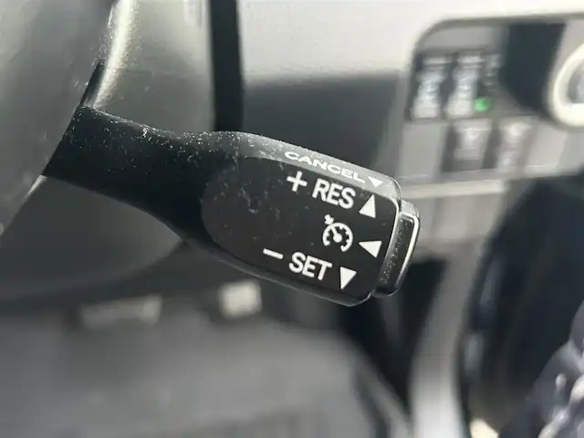 トヨタ タンク カスタムG S 愛媛県 2018(平30)年 5.2万km レーザーブルークリスタルシャイン 純正ナビ（Bluetooth/SD/ワンセグテレビ）/ETC/衝突軽減ブレーキ/バックカメラ/ドライブレコーダー/クルーズコントロール/コーナーセンサー/横滑り防止装置/衝突被害軽減システム/オートライト/オートLEDヘッドライト/両側パワースライドドア/アイドリングストップ/プッシュスタート/スマートキー/スペアキー/フォグランプ/ドアバイザー/電動格納ミラー/取扱説明書/純正フロアマット/純正14インチAW