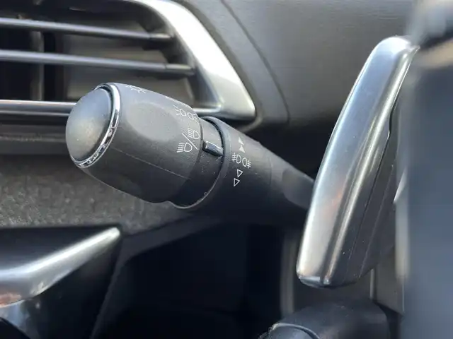 プジョー ５００８ GTライン ブルーHDi 東京都 2021(令3)年 2.8万km 緑Ⅱ ディーゼルターボ/LEDヘッドライト/ルーフレール/前席シートヒーター/運転席のみパワーシート/パワーバックドア/純正18インチアルミホイール/7人乗り/ETC