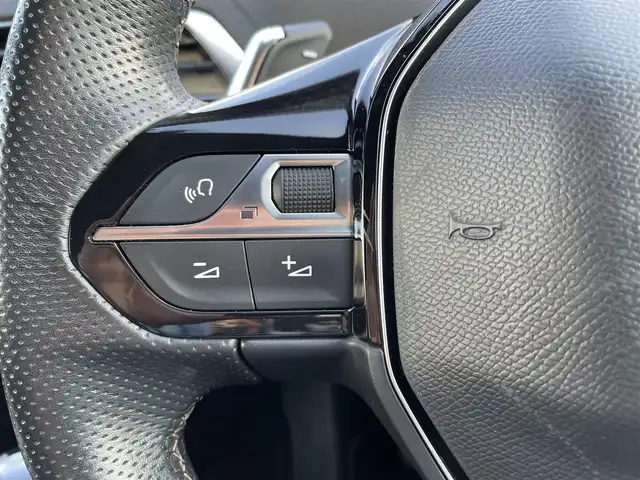 プジョー ５００８ GTライン ブルーHDi 東京都 2021(令3)年 2.8万km 緑Ⅱ ディーゼルターボ/LEDヘッドライト/ルーフレール/前席シートヒーター/運転席のみパワーシート/パワーバックドア/純正18インチアルミホイール/7人乗り/ETC