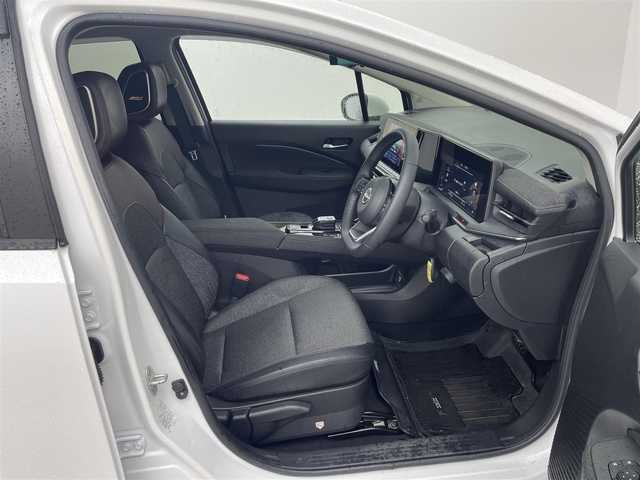 日産 オーラ G 大分県 2023(令5)年 4.8万km ピュアホワイトパール 純正ディスプレイオーディオ/FM/AM/BT/フルセグTV/HDMI/Applecarplay/ドライブレコーダー/ステアリングスイッチ/BOSEサウンド/置くだけ充電/電子パーキング/オートホールド/全方位カメラ/デジタルインナーミラー/衝突軽減ブレーキ/レーンキープアシスト/ブラインドスポットモニター/道路標識認識機能/コーナーセンサー/ＴＶキャンセラー/ETC2.0