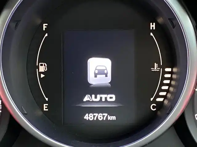 フィアット ５００Ｘ ポップスタープラス 福岡県 2016(平28)年 4.9万km 赤 純正オーディオ/（FM/AM/USB/AUX）/バックカメラ/ETC/クルコン/コーナーセンサー/パドルシフト/MTモード付AT/レザーシート（茶）/パワーシート/シートヒーター（D/N席）/HIDヘッドライト/オートライト