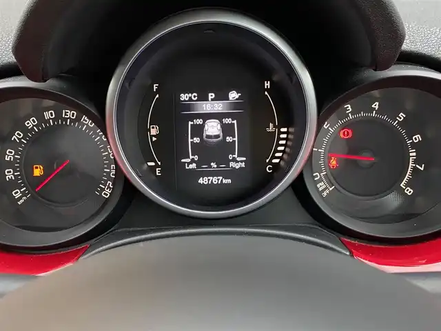 フィアット ５００Ｘ ポップスタープラス 福岡県 2016(平28)年 4.9万km 赤 純正オーディオ/（FM/AM/USB/AUX）/バックカメラ/ETC/クルコン/コーナーセンサー/パドルシフト/MTモード付AT/レザーシート（茶）/パワーシート/シートヒーター（D/N席）/HIDヘッドライト/オートライト