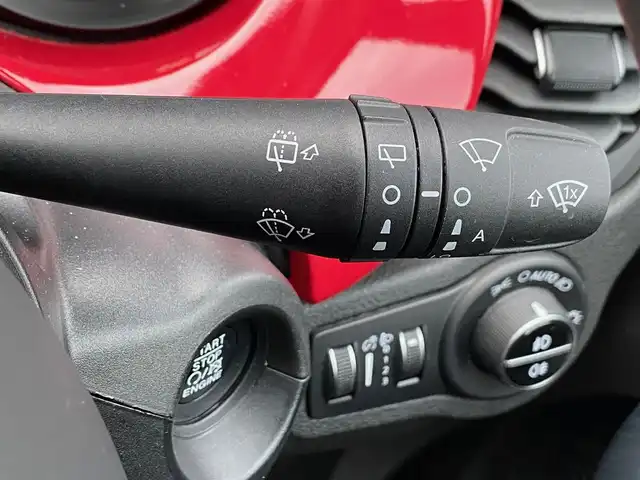 フィアット ５００Ｘ ポップスタープラス 福岡県 2016(平28)年 4.9万km 赤 純正オーディオ/（FM/AM/USB/AUX）/バックカメラ/ETC/クルコン/コーナーセンサー/パドルシフト/MTモード付AT/レザーシート（茶）/パワーシート/シートヒーター（D/N席）/HIDヘッドライト/オートライト