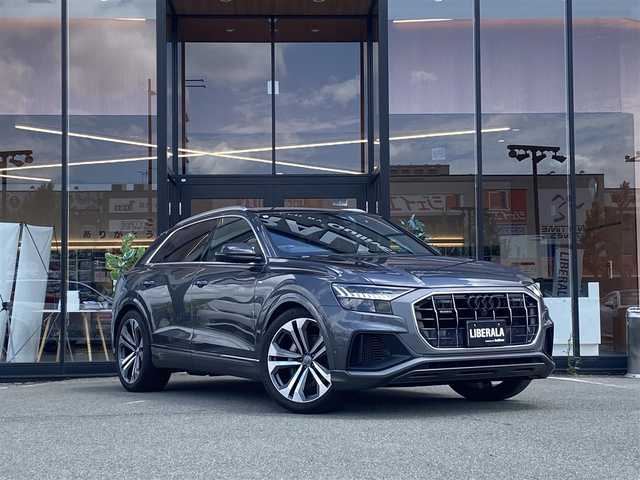 アウディ Ｑ８ 55TFSIクワトロ デビューPKG Sライン 福岡県 2019(令1)年 6.2万km デイトナグレーパールエフェクト ・アダプティブクルーズコントロール/・純正HDDナビ/USB/Bluetooth/・全方位カメラ/・ハーフレザーシート/シートヒーター/・フルセグ/・ETC/・純正22AW/・プッシュスタート/・パーキングアシスト/・アイドリングストップ/・スマートキー/・パワーシート/・レーンキープアシスト/・オートライト/・LEDライト