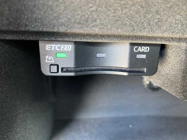 アウディ Ｑ８ 55TFSIクワトロ デビューPKG Sライン 福岡県 2019(令1)年 6.2万km デイトナグレーパールエフェクト ・アダプティブクルーズコントロール/・純正HDDナビ/USB/Bluetooth/・全方位カメラ/・ハーフレザーシート/シートヒーター/・フルセグ/・ETC/・純正22AW/・プッシュスタート/・パーキングアシスト/・アイドリングストップ/・スマートキー/・パワーシート/・レーンキープアシスト/・オートライト/・LEDライト