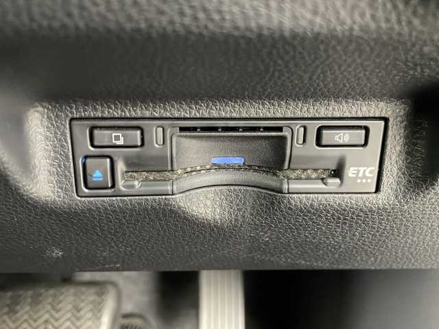 トヨタ シエンタ ハイブリッド Z 埼玉県 2023(令5)年 3.3万km グレイッシュブルー 純正ナビ（Ｂｌｕｅｔｏｏｔｈ・ＴＶ・ＡＭ・ＦＭ）/全方位カメラ/両側パワースライドドア/前方ドライブレコーダー/ビルトインＥＴＣ/アダプティブクルーズコントロール/ブラインドスポットモニター/盗難防止装置/レーンキープアシスト/横滑り防止装置/コーナーセンサー/オートハイビーム/フルフラットシート/社外アルミホイール/社外フロアマット/LEDヘッドライト