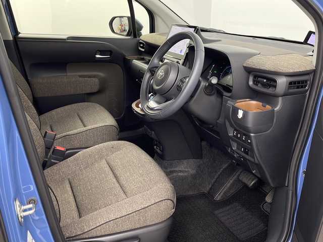 トヨタ シエンタ ハイブリッド Z 埼玉県 2023(令5)年 3.3万km グレイッシュブルー 純正ナビ（Ｂｌｕｅｔｏｏｔｈ・ＴＶ・ＡＭ・ＦＭ）/全方位カメラ/両側パワースライドドア/前方ドライブレコーダー/ビルトインＥＴＣ/アダプティブクルーズコントロール/ブラインドスポットモニター/盗難防止装置/レーンキープアシスト/横滑り防止装置/コーナーセンサー/オートハイビーム/フルフラットシート/社外アルミホイール/社外フロアマット/LEDヘッドライト