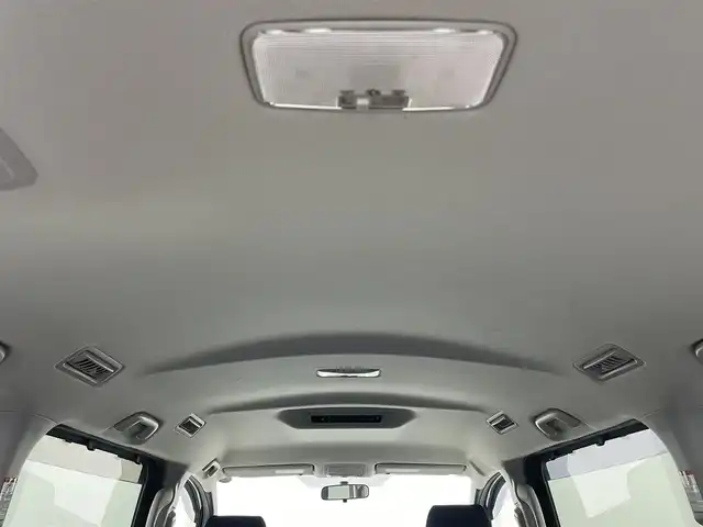 トヨタ ノア Si 福井県 2015(平27)年 5.7万km ブラック 純正SDナビ/ＣＤ　ＤＶＤ　Ｂｌｕｅｔｏｏｔｈ　/フルセグＴＶ　ＦＭ　ＡＭ　ＳＤ　/バックカメラ　/MTモード付きAT/両側パワースライドドア　/ビルトインＥＴＣ　/モデリスタエアロ/マフラーカッター/純正AW/オートライト
