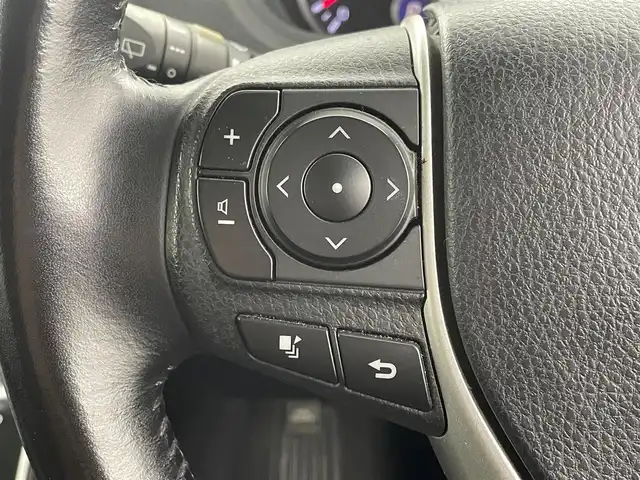 トヨタ ノア Si 福井県 2015(平27)年 5.7万km ブラック 純正SDナビ/ＣＤ　ＤＶＤ　Ｂｌｕｅｔｏｏｔｈ　/フルセグＴＶ　ＦＭ　ＡＭ　ＳＤ　/バックカメラ　/MTモード付きAT/両側パワースライドドア　/ビルトインＥＴＣ　/モデリスタエアロ/マフラーカッター/純正AW/オートライト