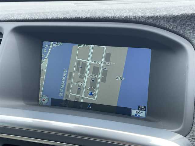 ボルボ Ｖ６０ D4 ダイナミックエディション 東京都 2016(平28)年 3.7万km ベージュ 衝突軽減ブレーキ/アダプティブクルーズコントロール/純正ナビ/バックカメラ/シートヒーター/ETC/レザーシート/電動格納ミラー