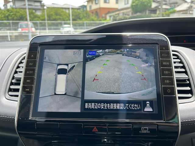 日産 セレナ ハイウェイスター V 熊本県 2020(令2)年 5.3万km ブリリアントホワイトパール 2トーン 衝突軽減ブレーキ/プッシュスタート/純正ナビ/（CD・DVD・フルセグTV・BTオーディオ・SD）/アラウンドビューモニター/純正フリップダウンモニター/ETC/ドライブレコーダー/純正16インチAW/両側パワースライドドア/クルーズコントロール/LEDヘッドライト/オートライト/フォグライト/前後コーナーセンサー/横滑り防止装置/ウィンカーミラー/純正フロアマット/純正ドアバイザー/スマートスペアキー×1本