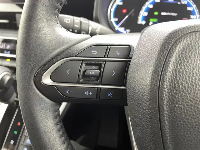 トヨタ ヴォクシー ハイブリッド S－Z 福井県 2024(令6)年 0.8万km アティチュードブラックマイカ 純正ディスプレイナビ/Bluetooth/USB/Miracast/AM/FM/バックカメラ/トヨタセーフティセンス/・プリクラッシュセーフティ/・レーントレーシングアシスト/・レーンディパーチャーアラート/・レーダークルーズコントロール/・アダプティブハイビームシステム／オートマチックハイビーム/・ロードサインアシスト：標識の見逃し防止をサポート/・ドライバー異常時対応システム/・プロアクティブドライビングアシスト/・発進遅れ告知機能/・緊急時操舵支援（アクティブ操舵機能付）/両側パワースライドドア/レーダークルーズコントロール/LEDオートライト/オートマチックハイビーム/ハーフレザーシート/シートヒーター/コーナーセンサー/スマートキー