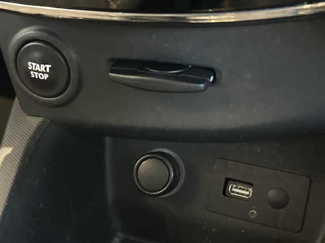 ルノー ルーテシア GT 宮城県 2014(平26)年 4.4万km 白 社外メモリナビ/ワンセグTV/バックカメラ/クルーズコントロール/パドルシフト/ETC車載器/キーレスキー/プッシュエンジンスタート/純正17インチAW/ドライブレコーダー