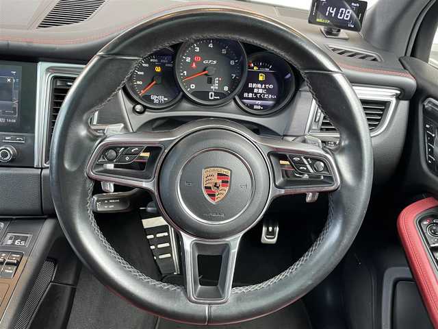 ポルシェ マカン GTS 鹿児島県 2016(平28)年 6.9万km グレー 禁煙車/サンルーフ/純正ナビ/4WD/パドルシフト/クルーズコントロール/バックカメラ/ETC/USB入力端子/電動リアゲート/パワーシート/レザーシート/純正20インチアルミホイール/ダウンヒルアシストコントロール/横滑り防止装置/レーンキープアシスト