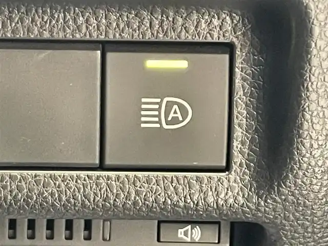 トヨタ ＲＡＶ４ ハイブリッド アドベンチャー 岩手県 2022(令4)年 4.1万km アティチュードブラックマイカ ４WD/ムーンルーフ/ハンズフリーパワーバックドア/トヨタセーフティセンス/プリクラッシュセーフティ/レーダークルーズコントロール/レーントレーシングアシスト/オートマチックハイビーム/クリアランスソナー/ロードサインアシスト/先行車発進告知機能/デジタルインナーミラー/AC100V1500Wアクセサリーコンセント/パワーシート/シートヒーター/シートベンチレーション/ステアリングヒーター/純正ディスプレイオーディオ/ナビキット/フルセグTV/バックカメラ/ETC2.0/ドライブレコーダー/LEDヘッドランプ