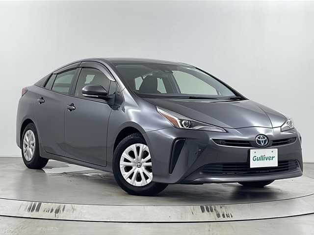 トヨタ プリウス S 埼玉県 2020(令2)年 4.3万km グレーメタリック 純正ナビ（NSLN-W68）/（AM・FM・Bluetooth）/ビルトインETC/バックカメラ/クルーズコントロール/先行車発進お知らせ機能/レーンキープアシスト/コーナーセンサー/横滑り防止装置/盗難防止装置/オートハイビーム/プッシュスタート/LEDヘッドライト/スマートキーｘ２/純正フロアマット/純正ドアバイザー/ウィンカーミラー/革巻きハンドル