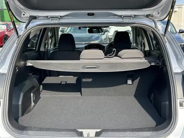 スバル インプレッサ ST－H 愛媛県 2024(令6)年 3.4万km アイスシルバーメタリック 登録時走行距離：33899Km/純正メーカーOPメモリナビ/フルセグTV/BT/AM/FM/ETC/Bカメラ/D+Nシートヒーター/D+Nパワーシート/ハンドルヒーター/追従クルコン/横滑り防止装置/衝突軽減システム/後コーナーセンサー/LEDヘッドライト/オートライト/フォグランプ/エンジンスタートボタン/スマートキー/スペアキー/純正アルミホイール