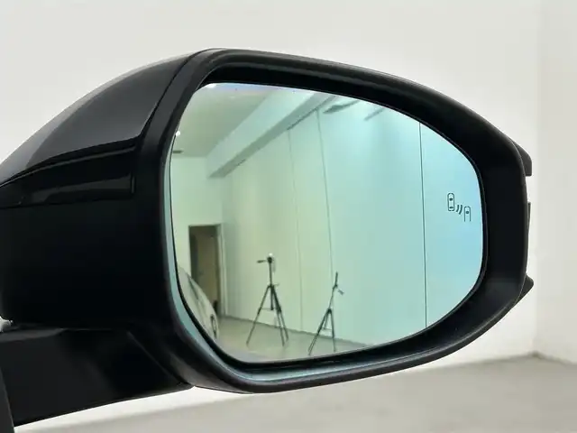トヨタ プリウス Z 茨城県 2023(令5)年 2.3万km アティチュードブラックマイカ モデリスタエアロ　/サンルーフ　/純正ＤＡナビ　/全方位カメラ　/ビルトインＥＴＣ２．０　/デジタルルームミラー　/ＡＣＣ　/コーナーセンサー　/セーフティセンス　/衝突被害軽減　/パーキングアシスト　/パワーリアゲート