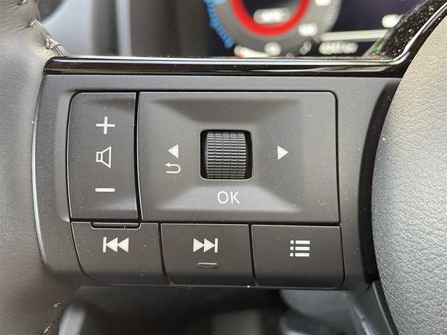 日産 エクストレイル X e－4ORCE 大分県 2024(令6)年 0.5万km ブリリアントホワイトパール 4WD/プロパイロット/純正12インチナビ/全方位カメラ/ステアリングスイッチ/ブラインドスポットモニター/シートヒーター/デジタルインナーミラー/LEDヘッドライト/ビルトインETC2.0/純正１８インチAW/純正フロアマット/スペアキー×1/保証書/取扱説明書