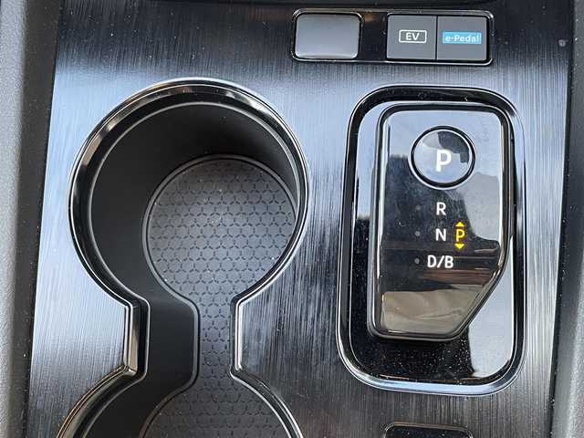 日産 エクストレイル X e－4ORCE 大分県 2024(令6)年 0.5万km ブリリアントホワイトパール 4WD/プロパイロット/純正12インチナビ/全方位カメラ/ステアリングスイッチ/ブラインドスポットモニター/シートヒーター/デジタルインナーミラー/LEDヘッドライト/ビルトインETC2.0/純正１８インチAW/純正フロアマット/スペアキー×1/保証書/取扱説明書