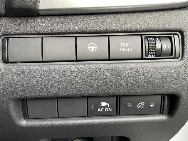 日産 エクストレイル X e－4ORCE 大分県 2024(令6)年 0.5万km ブリリアントホワイトパール 4WD/プロパイロット/純正12インチナビ/全方位カメラ/ステアリングスイッチ/ブラインドスポットモニター/シートヒーター/デジタルインナーミラー/LEDヘッドライト/ビルトインETC2.0/純正１８インチAW/純正フロアマット/スペアキー×1/保証書/取扱説明書