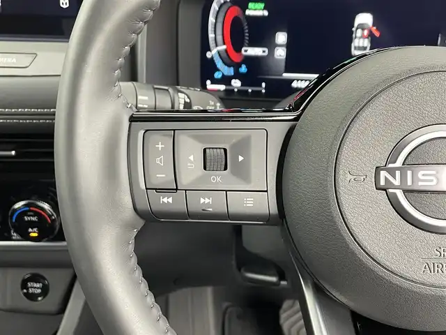 日産 エクストレイル X e－4ORCE 大分県 2024(令6)年 0.5万km ブリリアントホワイトパール 4WD/プロパイロット/純正12インチナビ/全方位カメラ/ステアリングスイッチ/ブラインドスポットモニター/シートヒーター/デジタルインナーミラー/LEDヘッドライト/ビルトインETC2.0/純正１８インチAW/純正フロアマット/スペアキー×1/保証書/取扱説明書