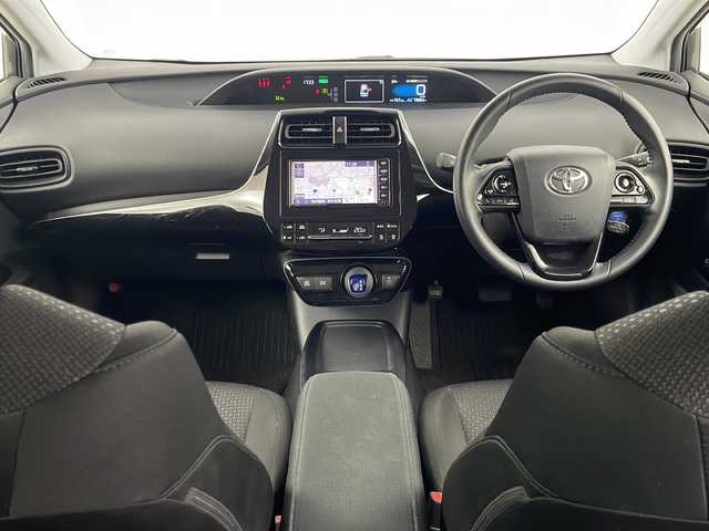トヨタ プリウス S 埼玉県 2020(令2)年 1.9万km グレー 純正ナビ/防犯カメラ/Pスタート/社外フロアマット
