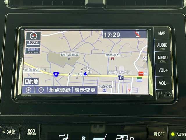 トヨタ プリウス S 埼玉県 2020(令2)年 1.9万km グレー 純正ナビ/防犯カメラ/Pスタート/社外フロアマット