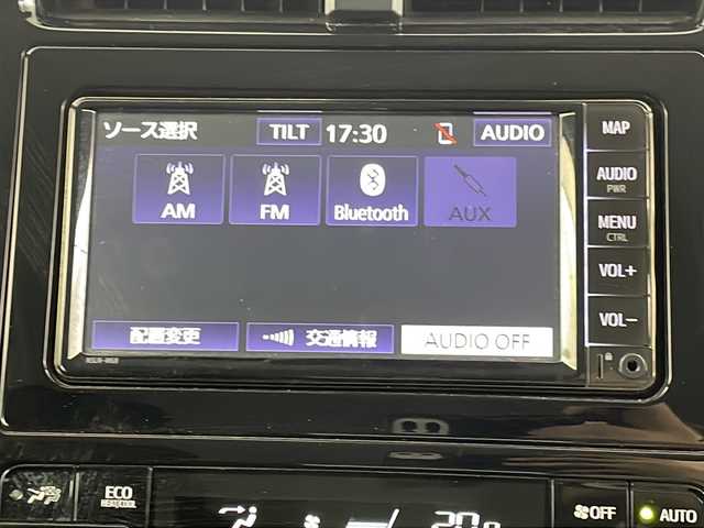 トヨタ プリウス S 埼玉県 2020(令2)年 1.9万km グレー 純正ナビ/防犯カメラ/Pスタート/社外フロアマット