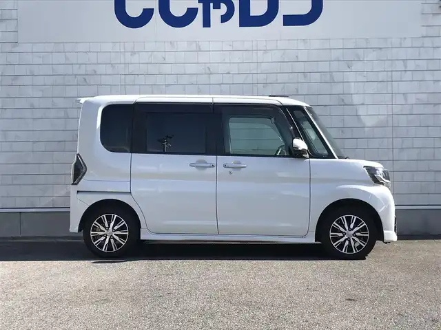 ダイハツ タント カスタムX トップED VS SAⅢ 栃木県 2019(令1)年 9.3万km パールホワイトⅢ (株)IDOMが運営する【じしゃロン小山店】の自社ローン対象車両になります。こちらは現金ご利用時の価格です。/自社ローンご希望の方は別途その旨お申付け下さい。//禁煙車/純正フルセグナビ/（CD/DVD/AM/FMラジオ）/(Bluetooth)/スマートキー/プッシュスタート/バックカメラ/ＥＴＣ/両側パワースライドドア/プリクラッシュセーフティ/コーナーセンサー/シートヒーター/アイドリングストップ/後部座席サンシェード/ステアリングリモコン/電動格納ドアミラー/パワーウインドウ/オートライト/オートマチックハイビーム