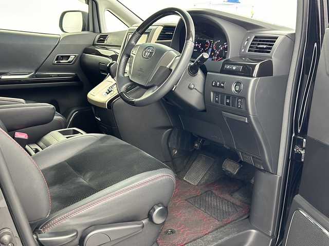 トヨタ ヴェルファイア 2．4Z ゴールデンアイズ 岐阜県 2013(平25)年 7.1万km ブラック 純正8インチナビ/CD/DVD/Bluetooth/SD/フルセグTV/純正フリップダウンモニター/バックモニター/両側パワースライドドア/パワーバックドア/クルーズコントロール/コーナーセンサー/ウッドコンビハンドル/ハーフレザーシート/オートHIDヘッドライト/電動格納ミラー/オートリトラミラー/スマートキー/プッシュスタート/純正フロアマット/純正18インチアルミホイール